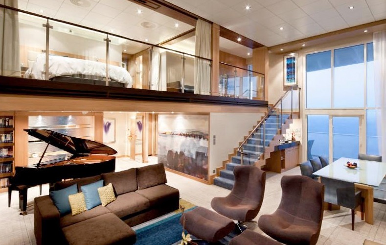 Сьют "Royal Loft Suite with Balcony"